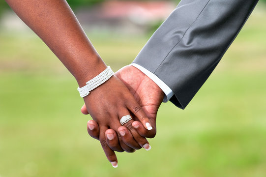 Ghana : « le mariage n’est pas pour les hommes pauvres », O. Sarkodie choque la toile
