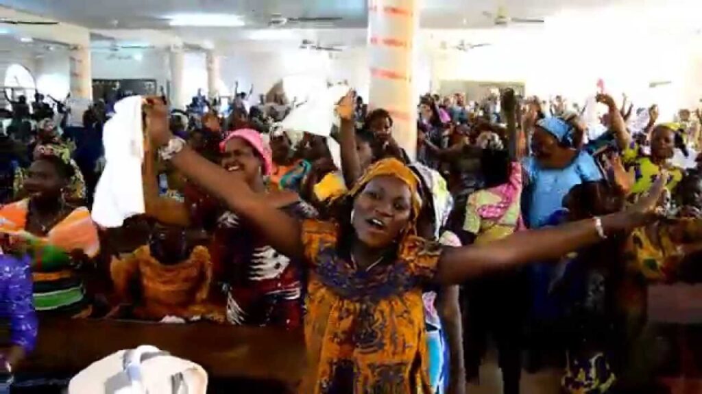 Togo: Ces 3 églises suspendues pour nuisances sonores