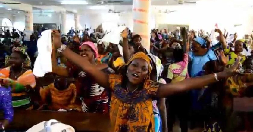 Togo: Ces 3 églises suspendues pour nuisances sonores