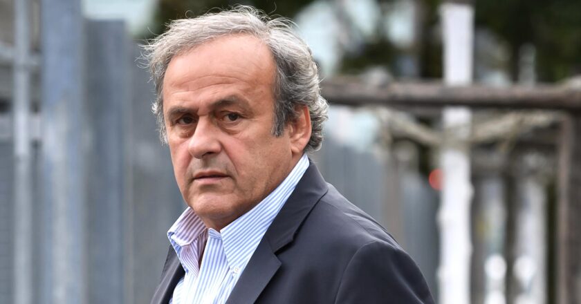 Michel Platini porte plainte contre le président de la FIFA