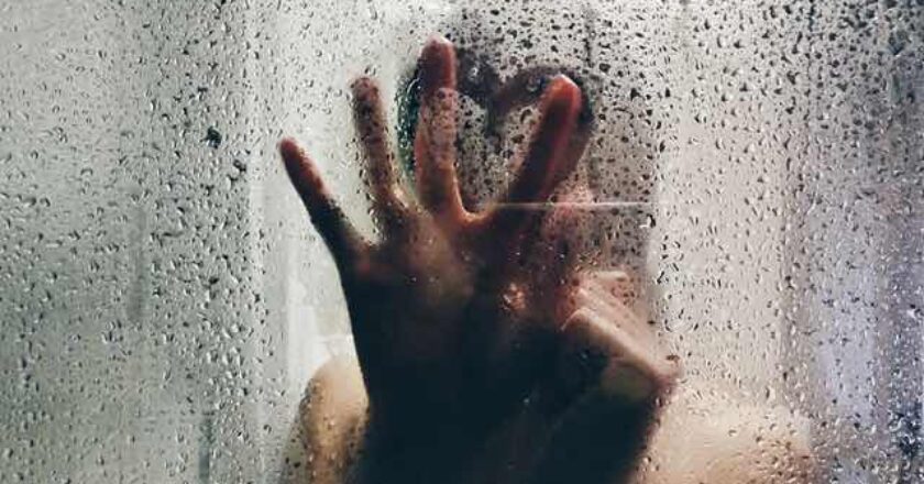 Rapports sexuels sous la douche : ces astuces pour pimenter vos moments torrides