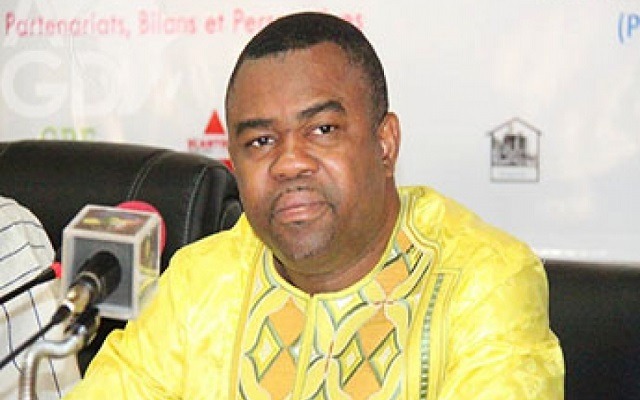 Togo : Ihou Watéba à propos des bourses et allocations