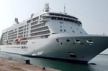 Togo : un bateau géant avec plus de 1000 passagers en tourisme à Lomé