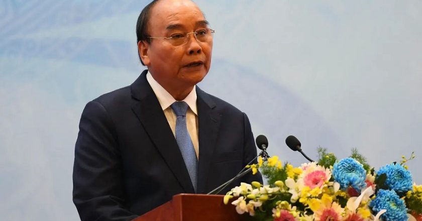 Vietnam le president Nguyen Xuan Phuc demissionne